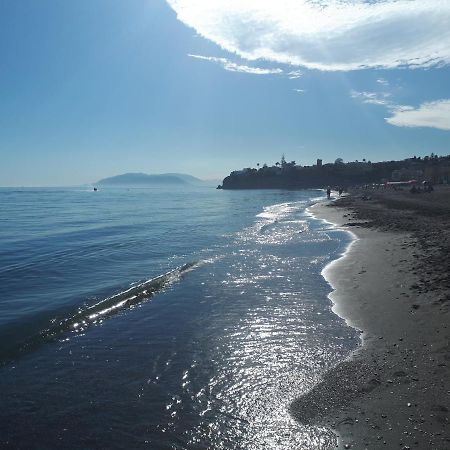 Studio 2 Sea Front Rincón de la Victoria Екстериор снимка
